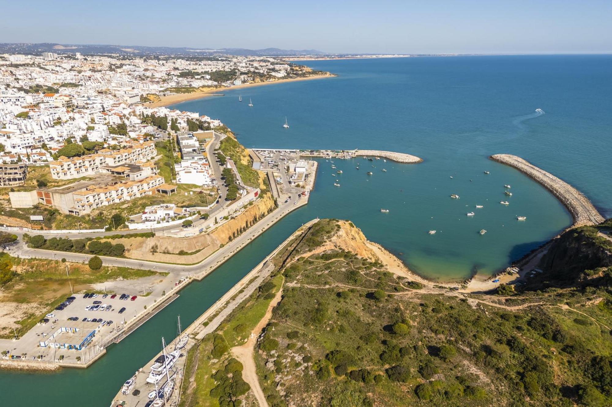 Marina Breeze Apartment With Pool - 900M From The Beach Albufeira Exterior foto