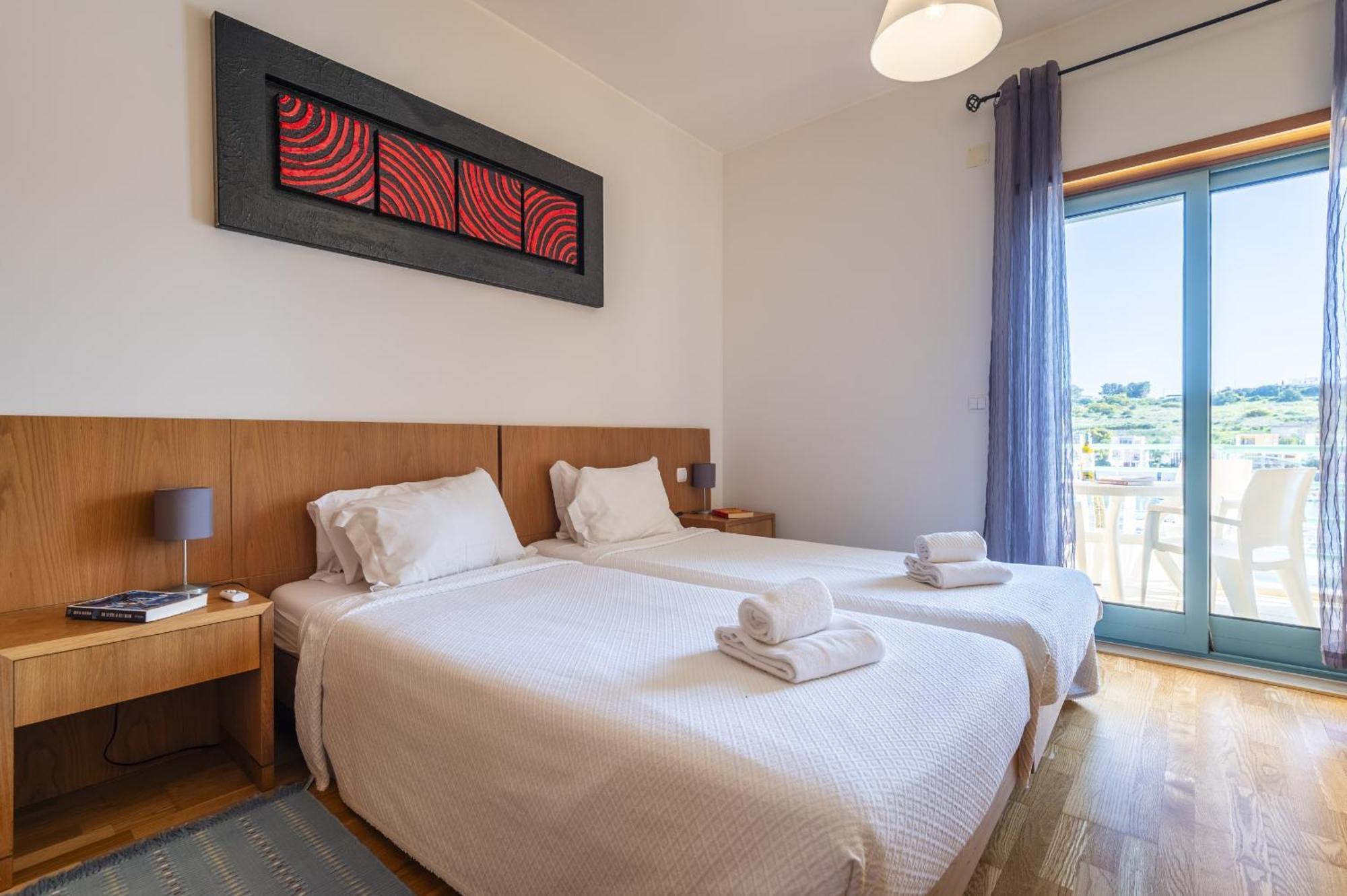Marina Breeze Apartment With Pool - 900M From The Beach Albufeira Exterior foto